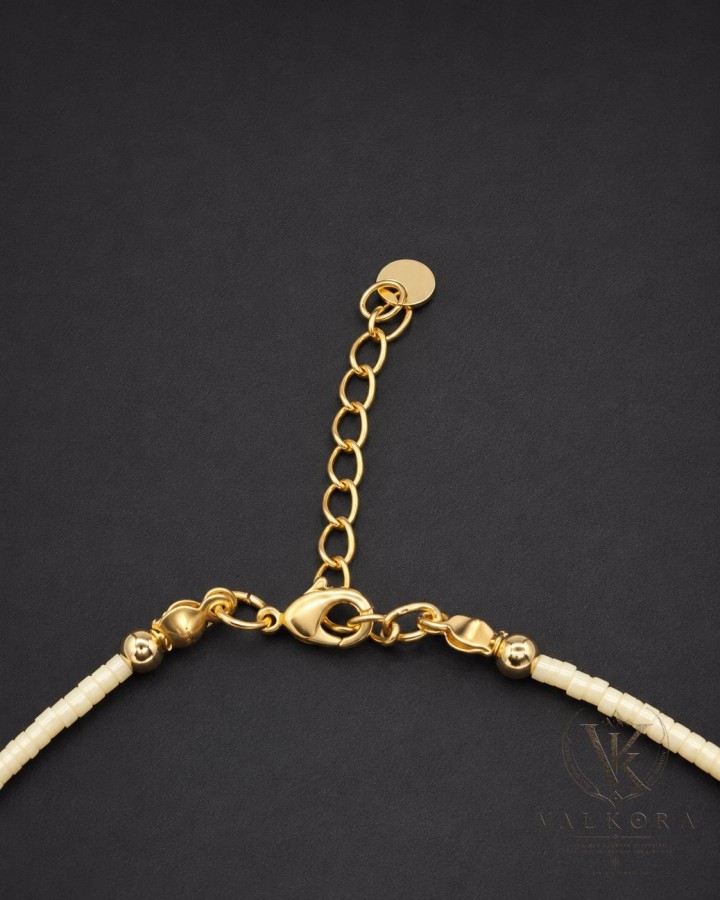 Collar Luz de Freyja de nácar y enchape en oro | Valkora